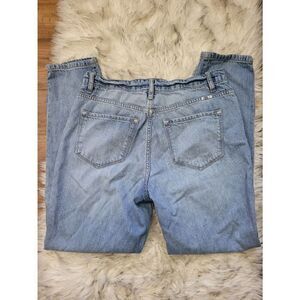 KanCan Hi-Rise Distressed Jeans 